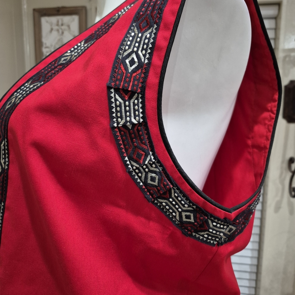 Red Embroidered Women's Pants & Jumpsuit Set - Picture 9 of 15